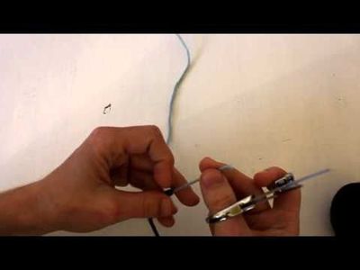 Magic knot for joining yarn - no weaving in ends!! / knits and kits - Juxtapost
